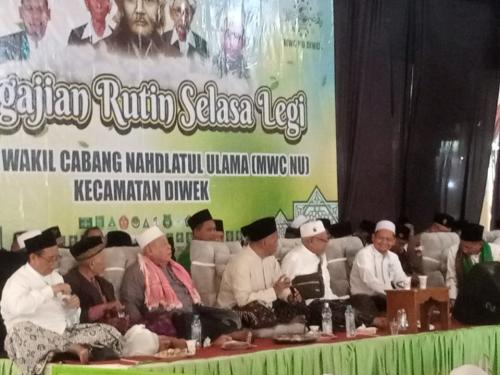 KH Fahmi Amrullah Hadzik: Warga NU Wajib Jaga NKRI