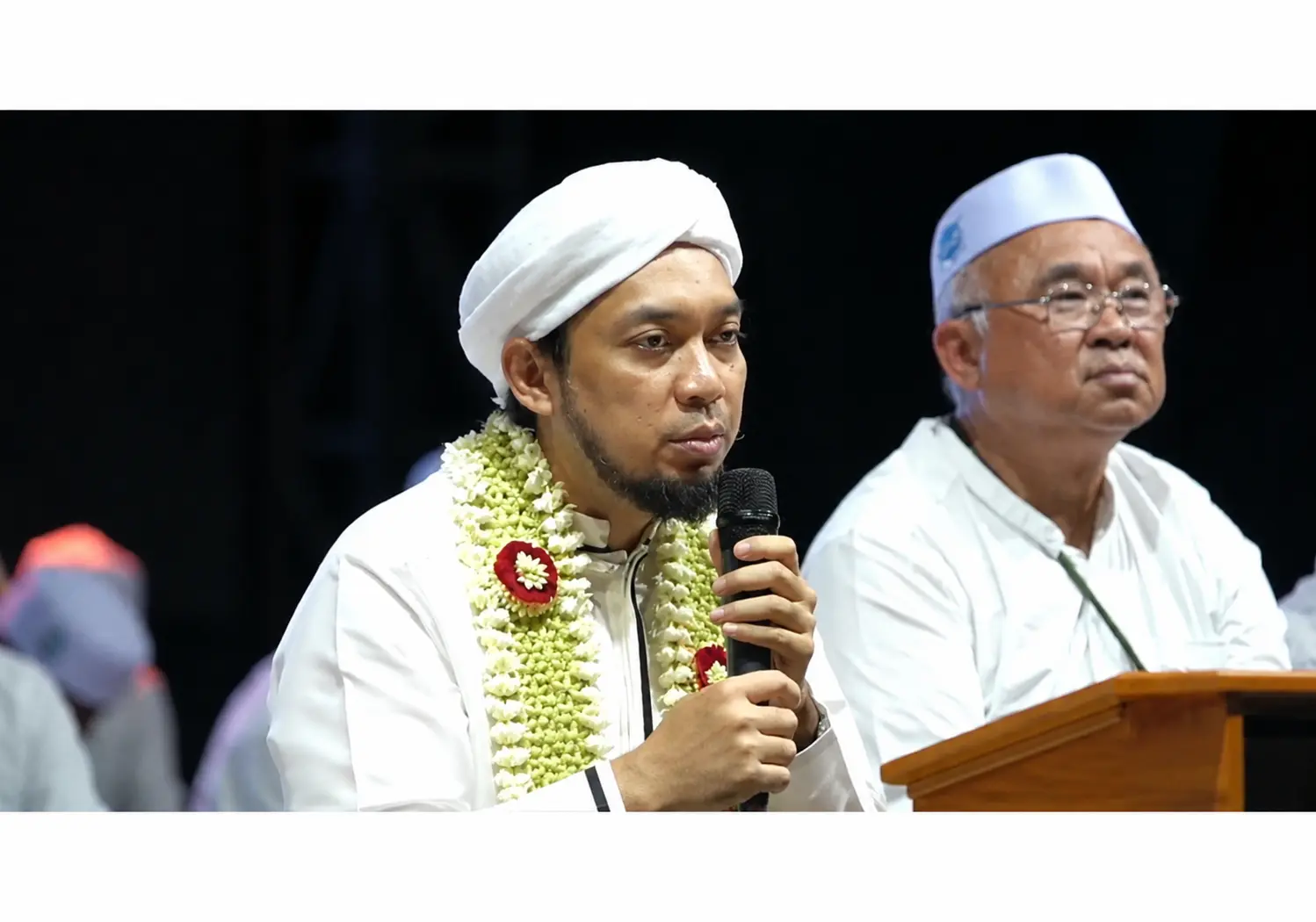 Shalawat Cinta KDS Bondowoso, KHR Azaim: Semangat Hijrah Harus Wujudkan Persatuan